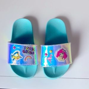 Sandals Little mermaid from Disney store 9/10 kids